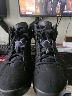 Jordan 6 Chrome Men’s Basketball Sneakers - Black